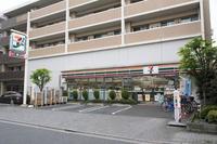 周辺環境:セブンイレブン北区滝野川3丁目店
