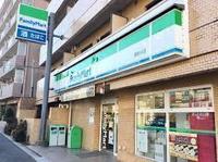 周辺環境:ファミリーマート滝野川店